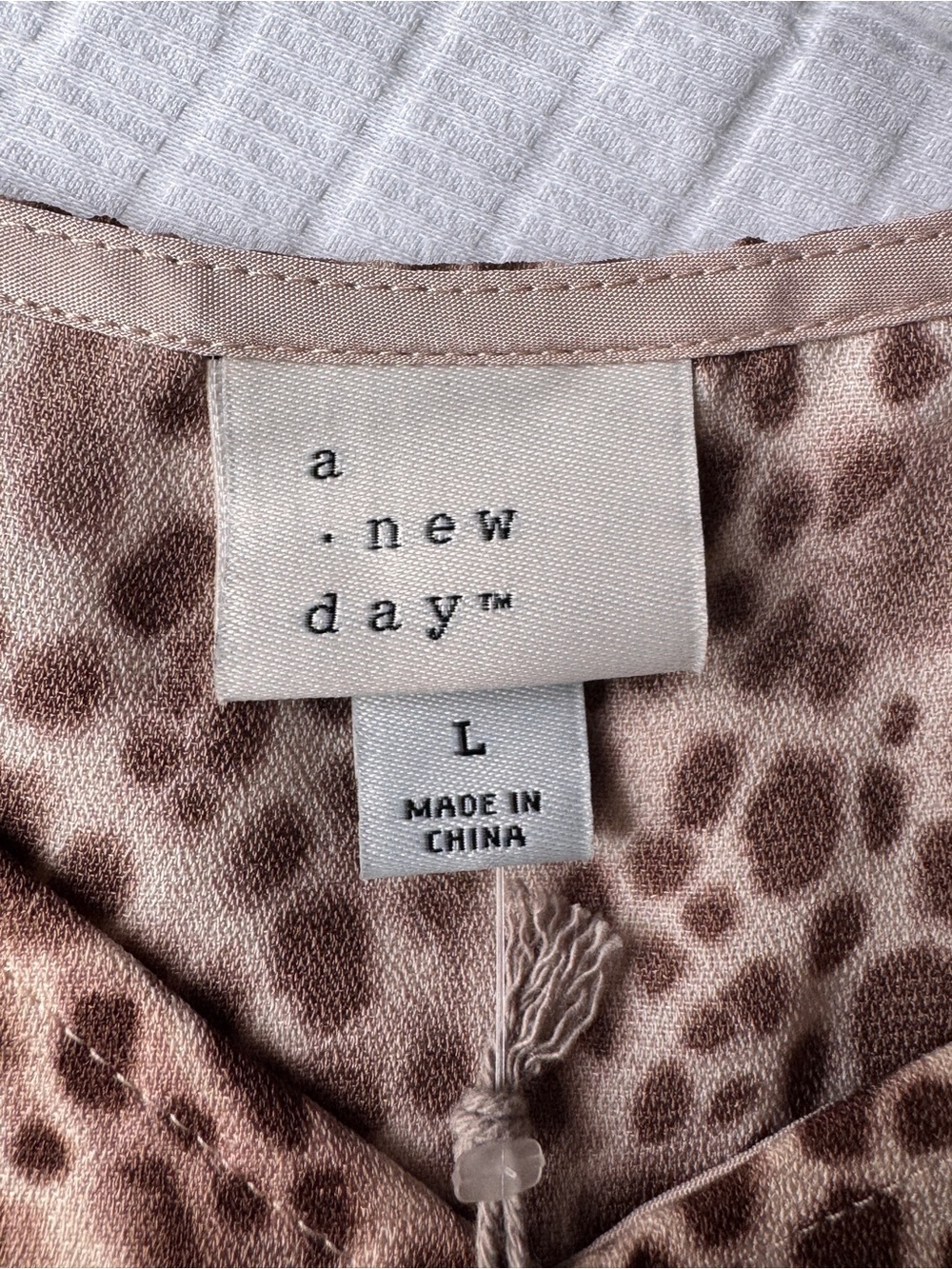 A New Day leopard print tank top with adjustable straps size L - Picture 6 of 8